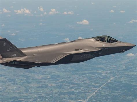 Militares buscan un caza F-35 en Carolina del Sur tras un “percance” que obligó al piloto a eyectarse